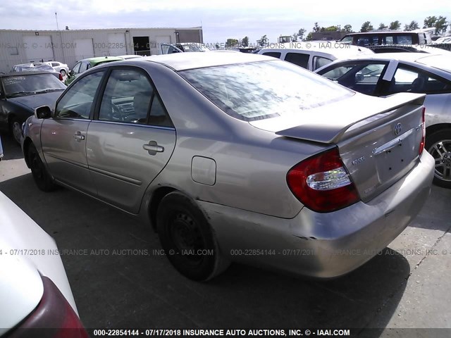 4T1BE32KX4U923333 - 2004 TOYOTA CAMRY LE/XLE/SE 金色 照片 3