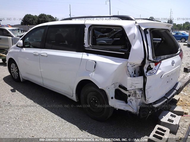 5TDYK3DC4BS111671 - 2011 TOYOTA SIENNA XLE/LIMITED WHITE photo 3