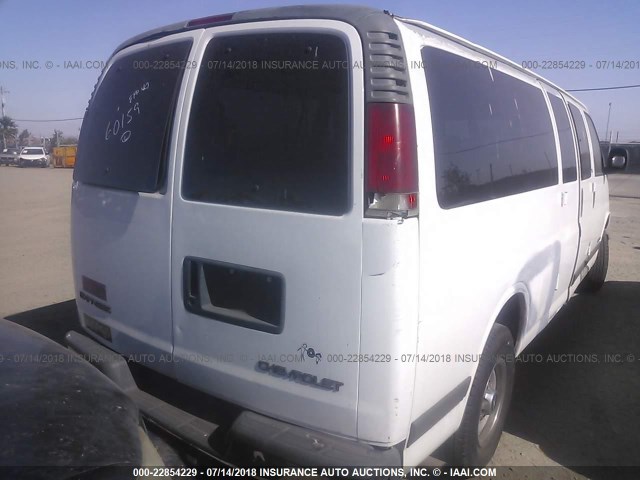 1GAHG39R711207684 - 2001 CHEVROLET EXPRESS G3500  WHITE photo 4