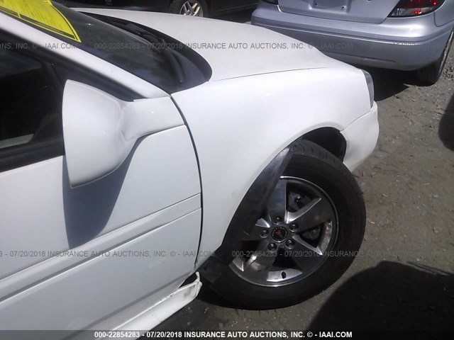 2G2WP522351349994 - 2005 PONTIAC GRAND PRIX WHITE photo 6