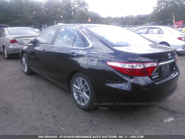 4T1BF1FK0GU506111 - 2016 TOYOTA CAMRY LE/XLE/SE/XSE 黑色 照片 3