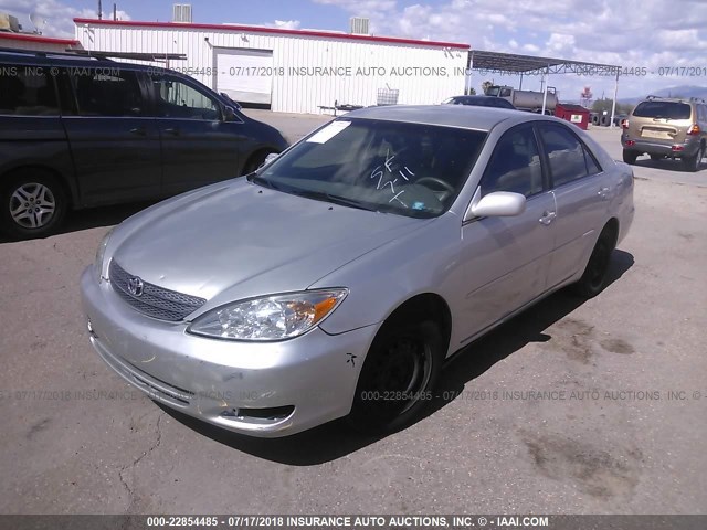 JTDBE32K030197993 - 2003 TOYOTA CAMRY LE/XLE SILVER photo 6
