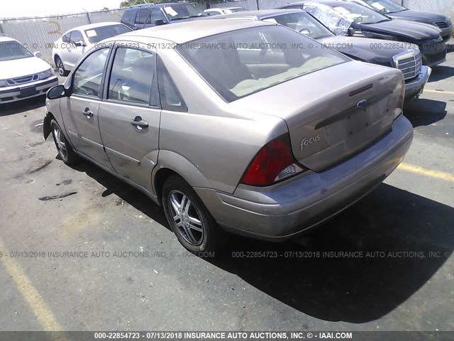 1FAFP34Z14W156878 - 2004 FORD FOCUS SE COMFORT/SE SPORT TAN photo 3