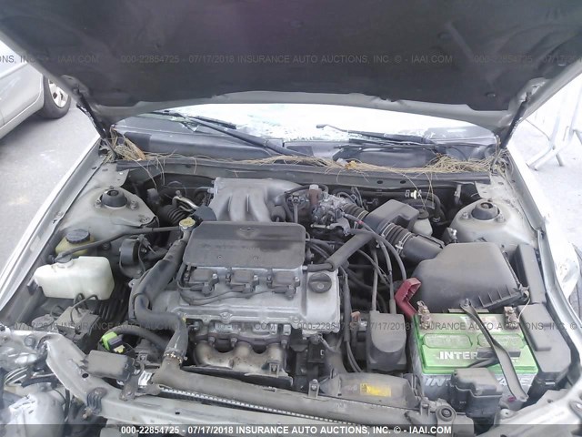 JT2BF22K010306370 - 2001 TOYOTA CAMRY CE/LE/XLE 银色 照片 10