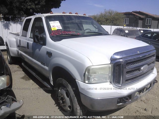 1FTWW33P55EC00336 - 2005 FORD F350 4X4 CREWCAB SUPER DUTY WHITE photo 1