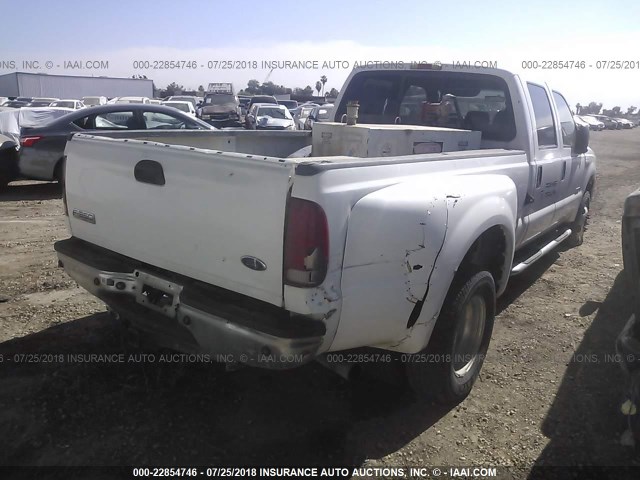 1FTWW33P55EC00336 - 2005 FORD F350 4X4 CREWCAB SUPER DUTY WHITE photo 4