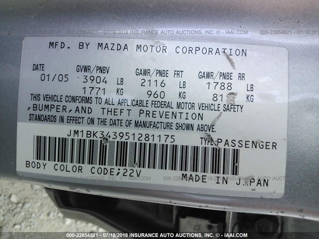 JM1BK343951281175 - 2005 MAZDA 3 HATCHBACK SILVER photo 9