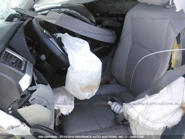 5TDKKRFH6FS104650 - 2015 TOYOTA HIGHLANDER XLE თეთრი ფოტო 5