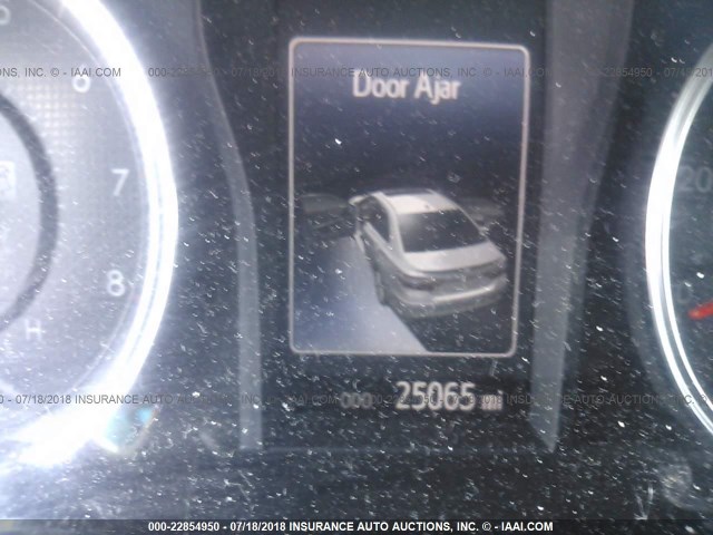 4T1BF1FK7HU293157 - 2017 TOYOTA CAMRY LE/XLE/SE/XSE 银色 照片 7