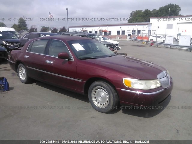 1LNHM81W3XY709859 - 1999 LINCOLN TOWN CAR EXECUTIVE BURGUNDY photo 1