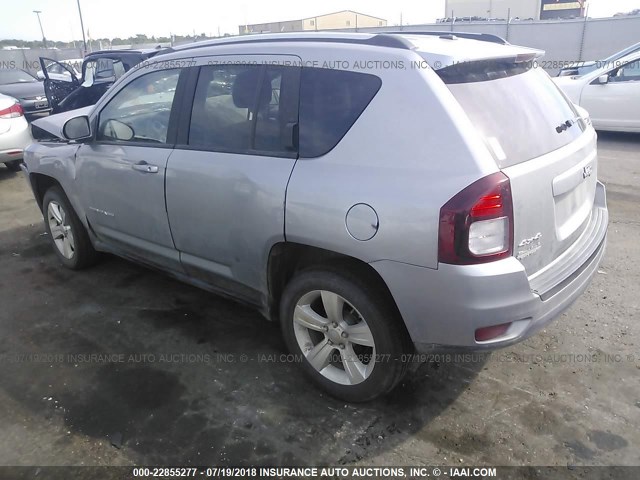 1C4NJDEB2GD631792 - 2016 JEEP COMPASS LATITUDE 灰色 照片 3