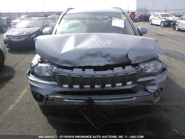 1C4NJDEB2GD631792 - 2016 JEEP COMPASS LATITUDE 灰色 照片 6