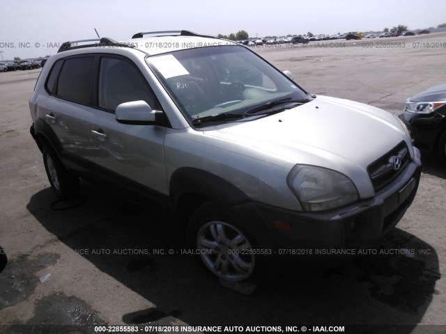 KM8JN12D68U891424 - 2008 HYUNDAI TUCSON SE/LIMITED GOLD photo 1