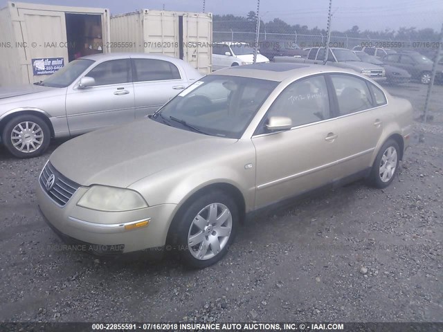 WVWRH63B32P130378 - 2002 VOLKSWAGEN PASSAT GLX 棕色 照片 2