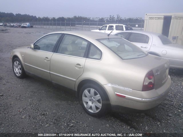WVWRH63B32P130378 - 2002 VOLKSWAGEN PASSAT GLX 棕色 照片 3
