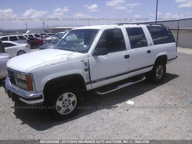 1GKFK16K8PJ741296 - 1993 GMC SUBURBAN K1500 WHITE photo 2