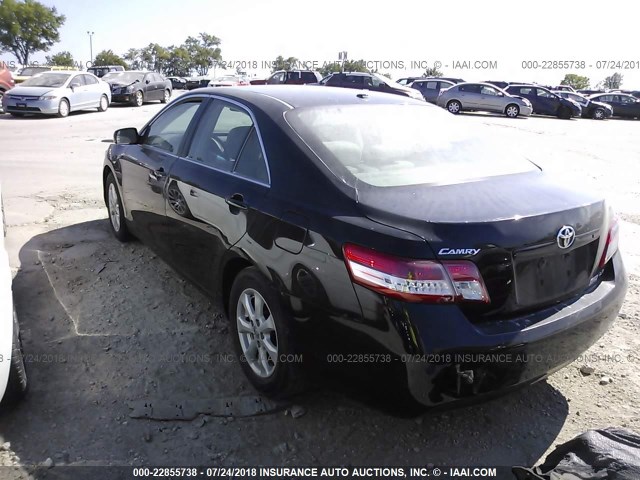 4T4BF3EK1BR187796 - 2011 TOYOTA CAMRY SE/LE/XLE შავი ფოტო 3