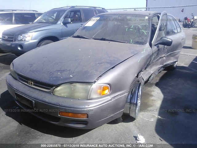 4T1BG12K6TU776523 - 1996 TOYOTA CAMRY DX/LE/XLE GRAY photo 2