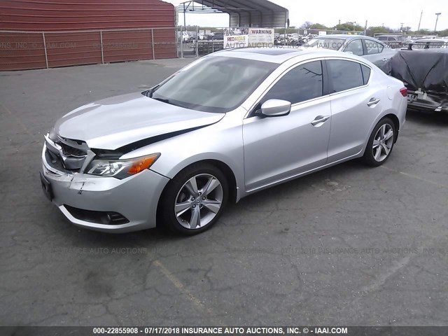 19VDE1F56DE021789 - 2013 ACURA ILX 20 PREMIUM SILVER photo 2