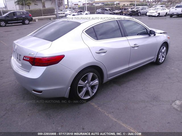 19VDE1F56DE021789 - 2013 ACURA ILX 20 PREMIUM SILVER photo 4