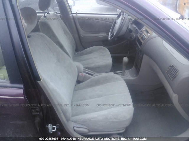 2T1BR18E1WC097793 - 1998 TOYOTA COROLLA VE/CE/LE 栗色 照片 5