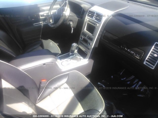 2LMDU88C08BJ09989 - 2008 LINCOLN MKX BLACK photo 5