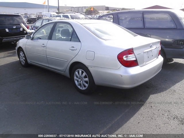 4T1BE32K23U682348 - 2003 TOYOTA CAMRY LE/XLE/SE Gümüş foto 3