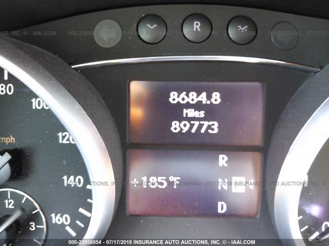 4JGBB8GB8BA747525 - 2011 MERCEDES-BENZ ML 350 4MATIC BLACK photo 7