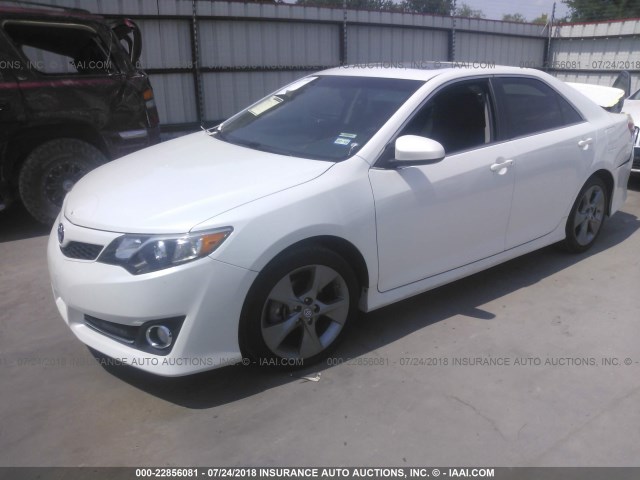 4T1BF1FK4CU629792 - 2012 TOYOTA CAMRY SE/LE/XLE 白色 照片 2