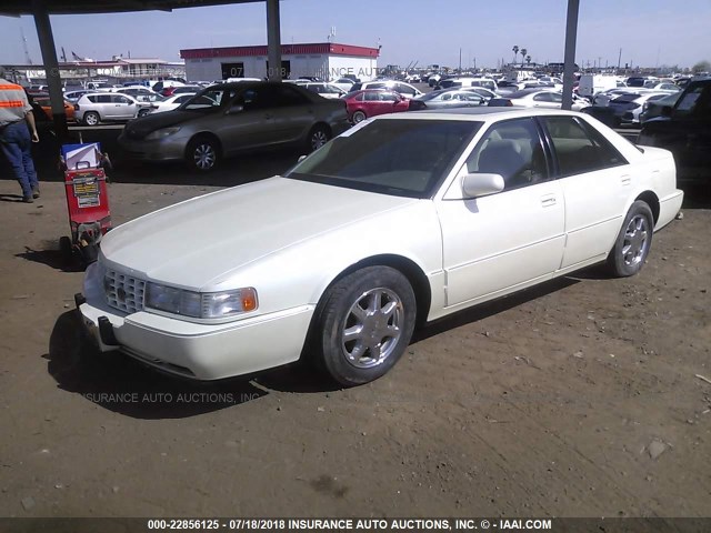 1G6KY529XVU808188 - 1997 CADILLAC SEVILLE STS WHITE photo 2