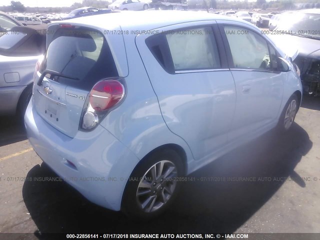 KL8CK6S01FC803651 - 2015 CHEVROLET SPARK EV 1LT Light Blue photo 4