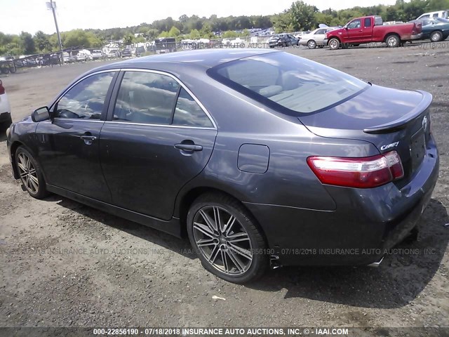 4T1BK46K27U533131 - 2007 TOYOTA CAMRY NEW GENERAT LE/XLE/SE GRAY photo 3