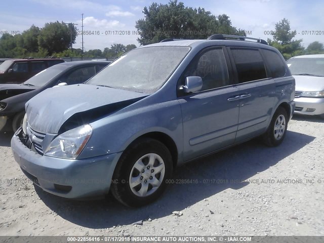 KNDMB133586224199 - 2008 KIA SEDONA BLUE photo 2