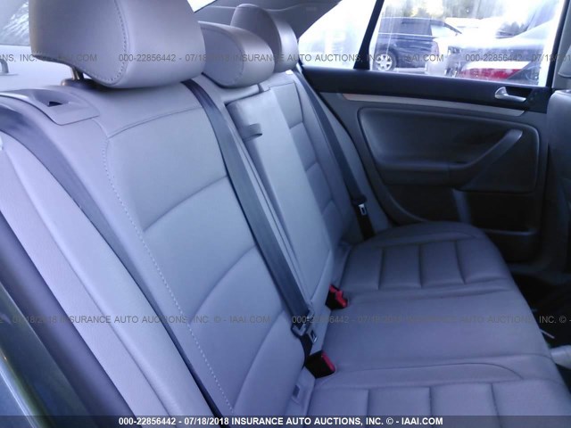 3VWRJ71KX8M173785 - 2008 VOLKSWAGEN JETTA WOLFSBURG 灰色 照片 8
