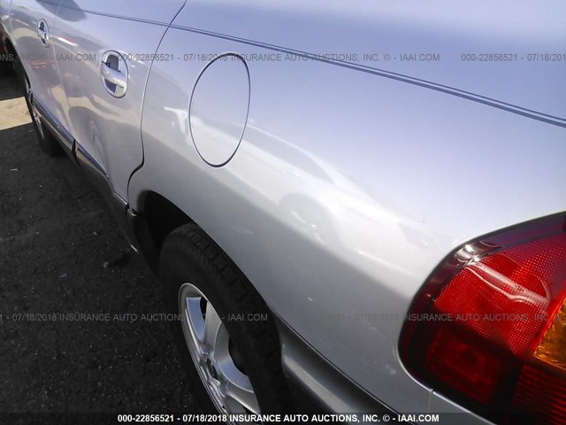 KM8SC83D31U018981 - 2001 HYUNDAI SANTA FE SILVER photo 6