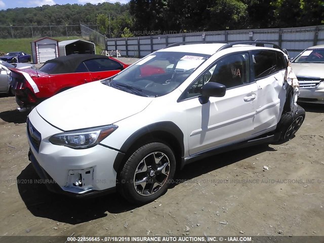 JF2GTAAC5JG257136 - 2018 SUBARU CROSSTREK WHITE photo 2