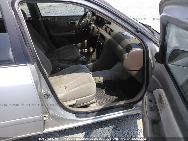 4T1BG22K2YU949810 - 2000 TOYOTA CAMRY CE/LE/XLE 银色 照片 5