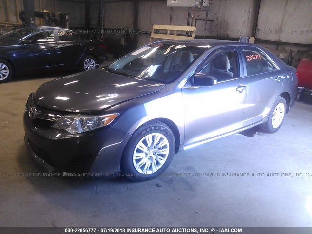 4T4BF1FK3ER401761 - 2014 TOYOTA CAMRY L/SE/LE/XLE Boz foto 2