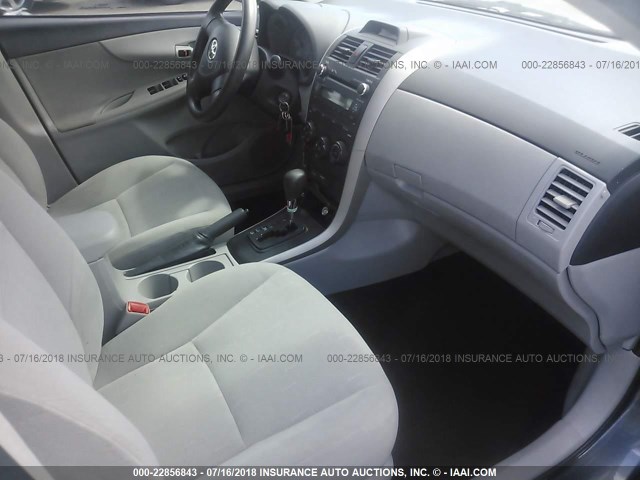 5YFBU4EEXDP176901 - 2013 TOYOTA COROLLA S/LE GRAY photo 5