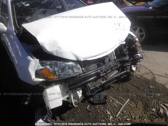 KNAFE161265339689 - 2006 KIA SPECTRA5 WHITE photo 6