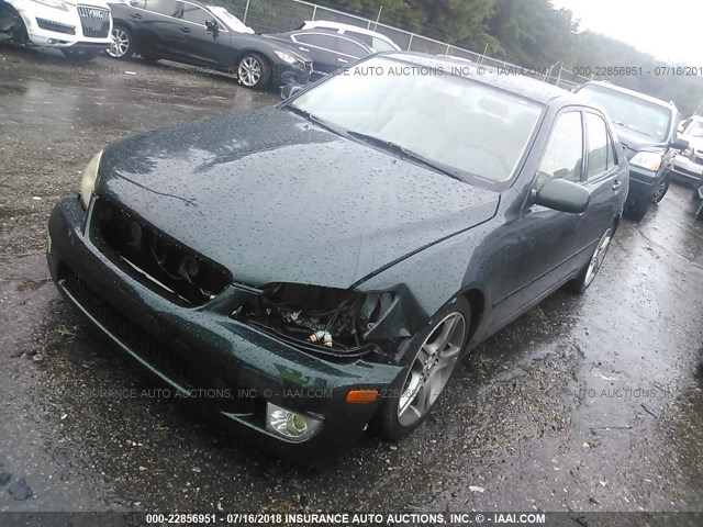 JTHBD182610004563 - 2001 LEXUS IS 300 GREEN photo 2