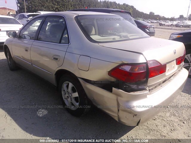 JHMCG6699YC008902 - 2000 HONDA ACCORD SE GOLD photo 3