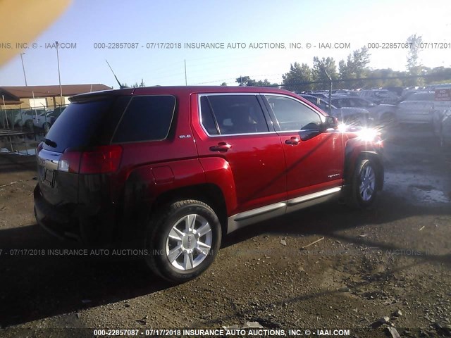 2CTALMEC2B6418533 - 2011 GMC TERRAIN SLE RED photo 4