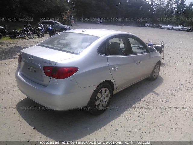 KMHDU46D08U281921 - 2008 HYUNDAI ELANTRA GLS/SE/LIMITED GRAY photo 4