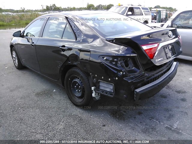 4T1BF1FK7GU570792 - 2016 TOYOTA CAMRY LE/XLE/SE/XSE BLACK photo 3