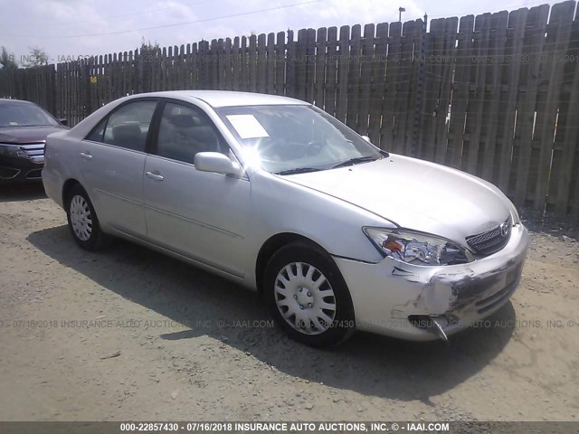 4T1BE30K74U886860 - 2004 TOYOTA CAMRY LE/XLE/SE 银色 照片 1