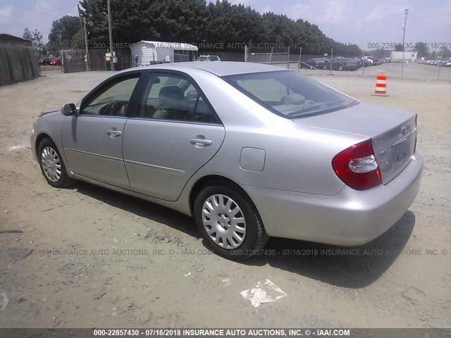 4T1BE30K74U886860 - 2004 TOYOTA CAMRY LE/XLE/SE SILVER photo 3