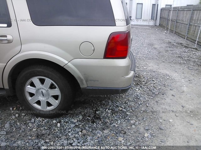 5LMFU28525LJ11495 - 2005 LINCOLN NAVIGATOR TAN photo 6