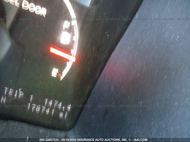 5LMFU28525LJ11495 - 2005 LINCOLN NAVIGATOR TAN photo 7