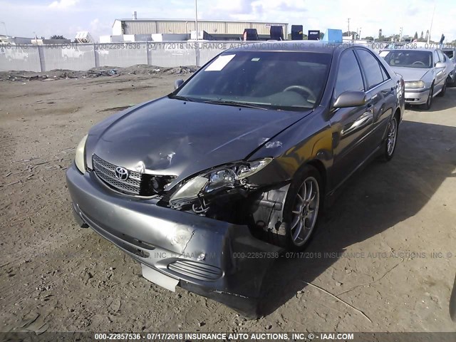 4T1BF32K03U558981 - 2003 TOYOTA CAMRY LE/XLE/SE 灰色 照片 2